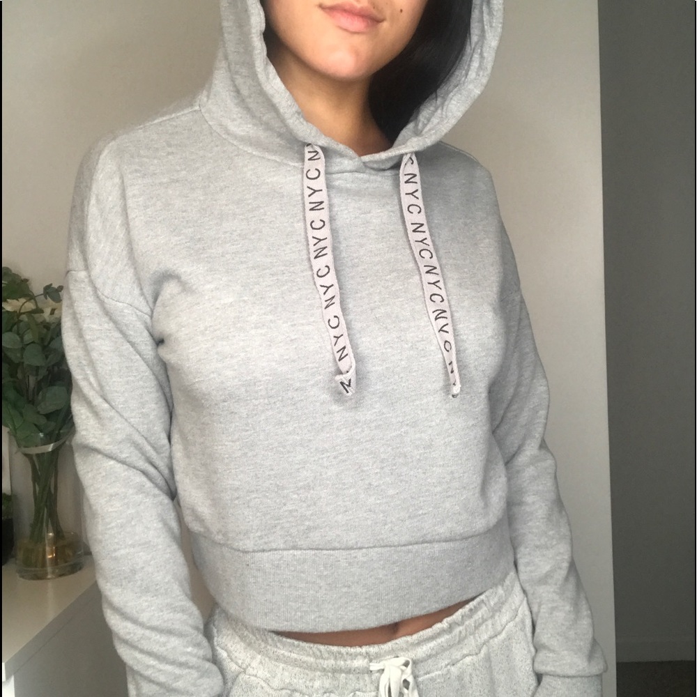 Forever 21 NYC Cropped hoodie - Picture 5 of 7